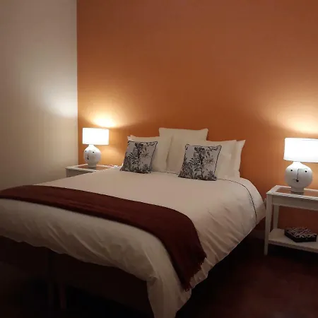 机场住宿旅馆 *