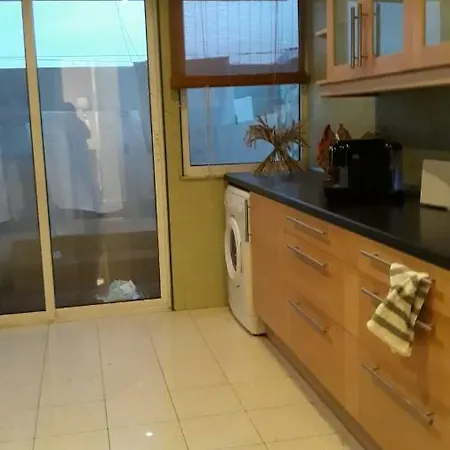 @airport Guest house